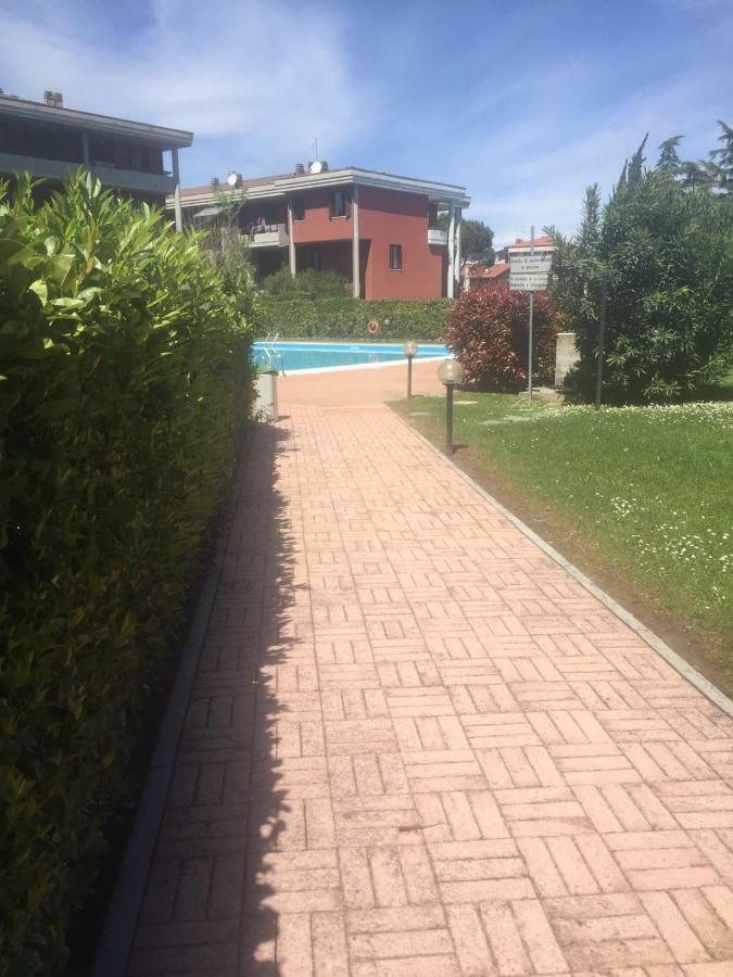 Апартаменты Casa Palazzo Дезенцано-дель-Гарда Экстерьер фото